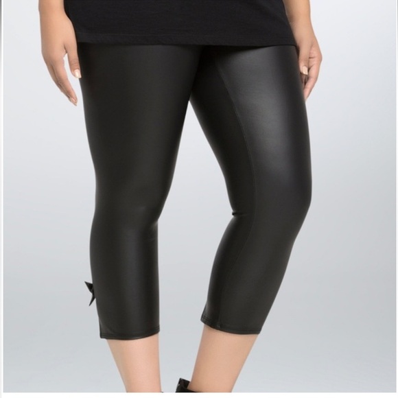 TORRID Faux Leather Black Cropped Leggings Bow Accents On Back - Picture 2 of 10